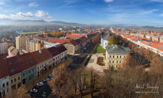 Námestie z kostolnej veže