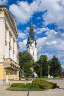 Radnica a veľký kostol v Spišskej Novej Vsi